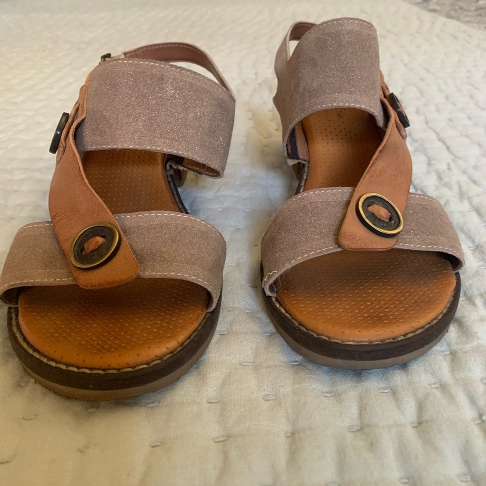 Casta Tan Sandals Size 9.5/40